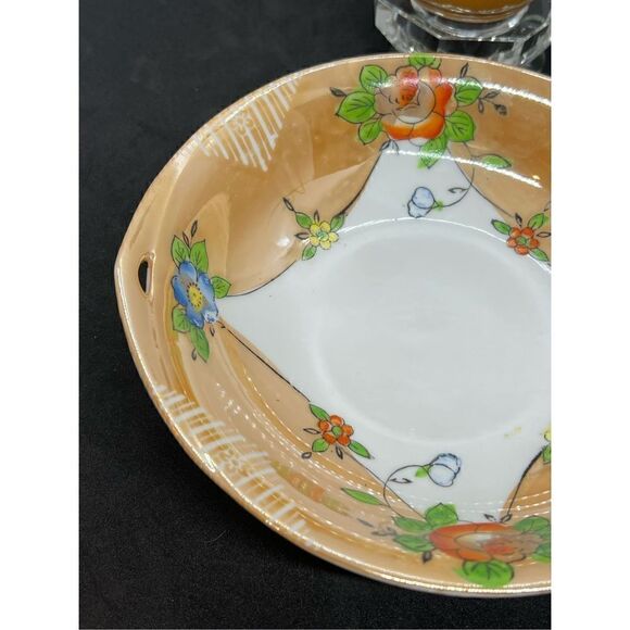 Vintage Peach Lusterware Serving Plate with Floral Pattern, Made in Japan - Picture 4 of 7